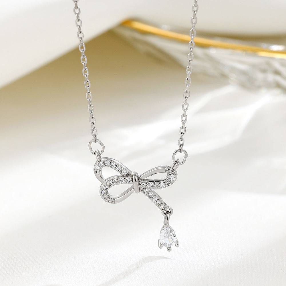 High-end, Personalized Clavicle Necklace Accessory